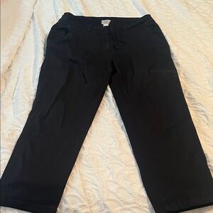 Crown & Ivy Capris sz 6